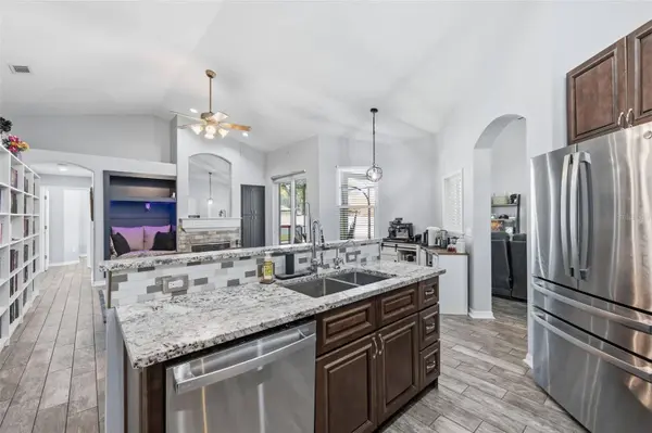 12020 RUNNING FOX CIR, Riverview, FL 33569