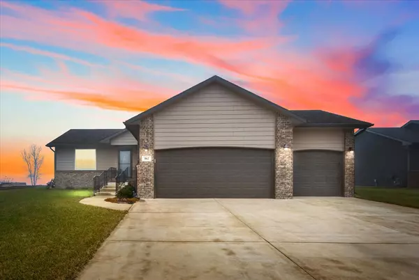 Haysville, KS 67060-2166,862 S Cattail Cir