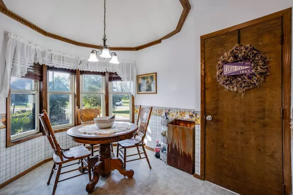 1722 E Beaumont St, Park City, KS 67219