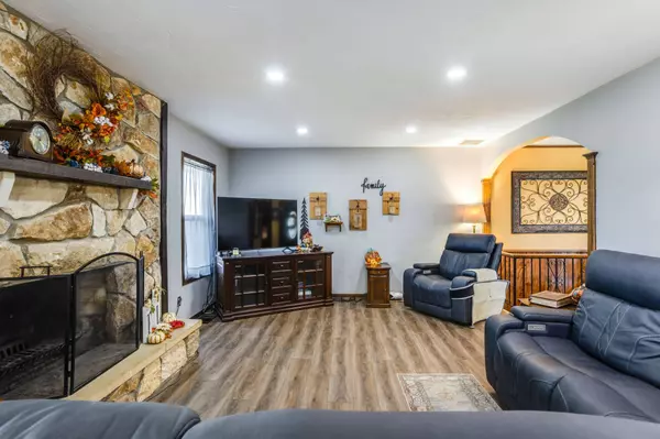 1722 E Beaumont St, Park City, KS 67219