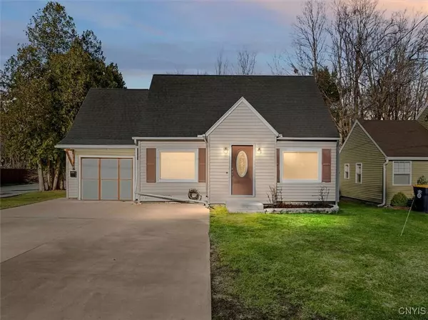 5 Hilltop, New Hartford, NY 13413