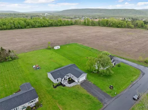 161 Knapps Knolle Rd, Utica, NY 13502