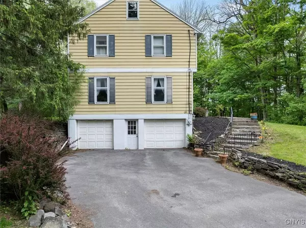 9217 Red Hill RD, New Hartford, NY 13413
