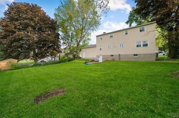 56 Court Knolle, New Hartford, NY 13413