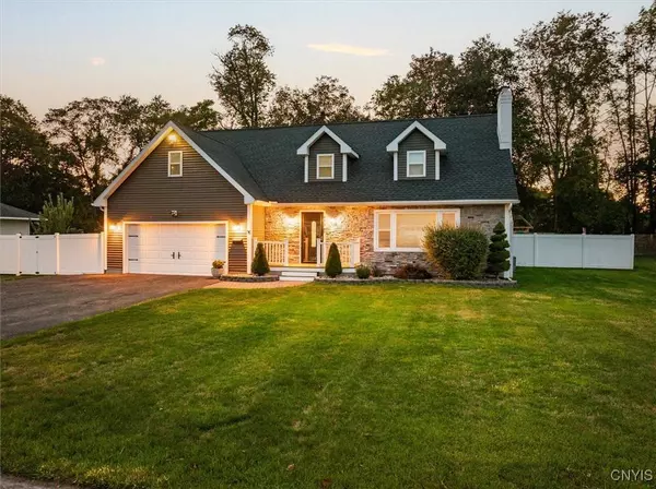 411 Sunlit TER, Utica, NY 13502