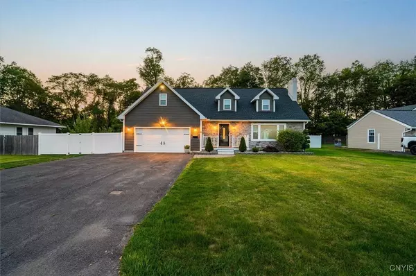 411 Sunlit TER, Utica, NY 13502