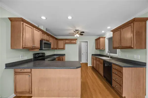 1629 Alyece CT, Burlington, NC 27215