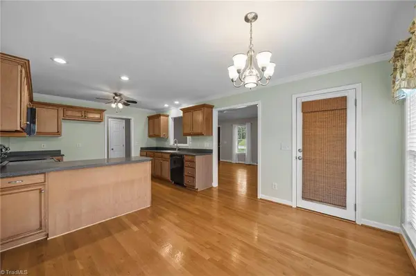 1629 Alyece CT, Burlington, NC 27215