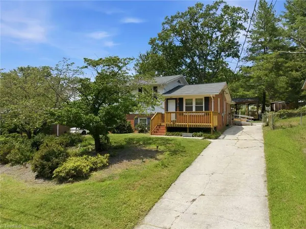 2222 Lynette DR, Greensboro, NC 27403