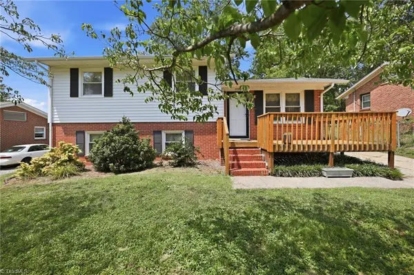 2222 Lynette DR