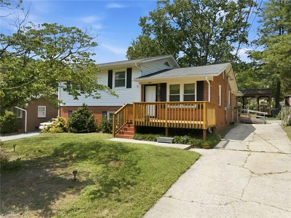2222 Lynette DR, Greensboro, NC 27403