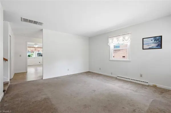 2222 Lynette DR, Greensboro, NC 27403