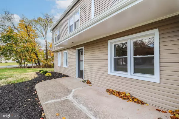 2198 GALE DR, Harrisburg, PA 17110