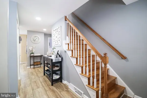 500 CORTLEIGH DR, York, PA 17402