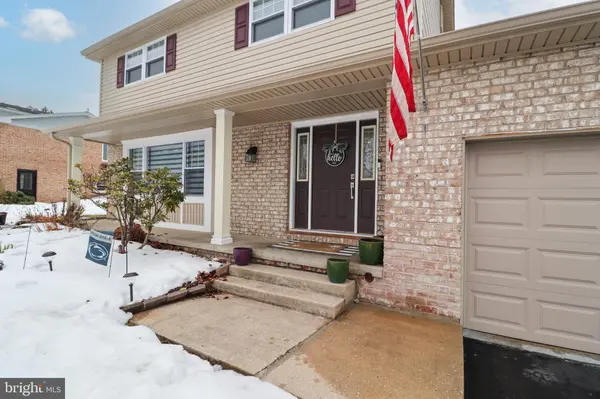 500 CORTLEIGH DR, York, PA 17402