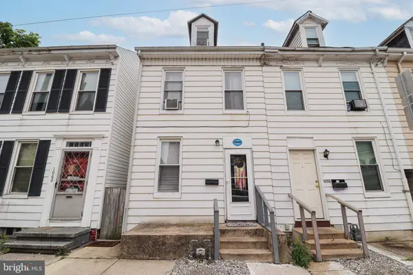 1058 E MARKET ST, York, PA 17403