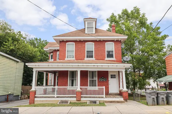 1617 CENTER ST, Lebanon, PA 17042