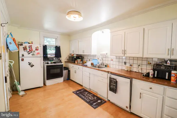 54 NISSLEY ST, Middletown, PA 17057