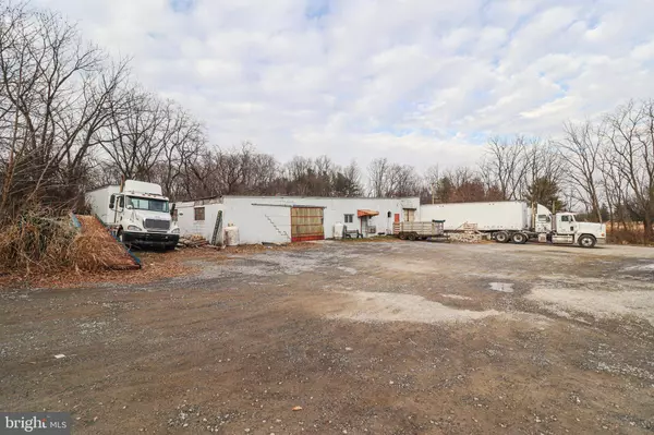 675 GREIDER RD, Mount Joy, PA 17552