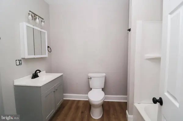 34 W MAPLE ST, York, PA 17401