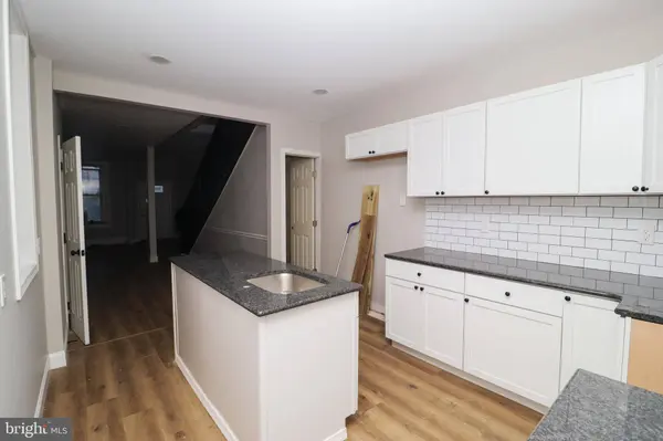 34 W MAPLE ST, York, PA 17401