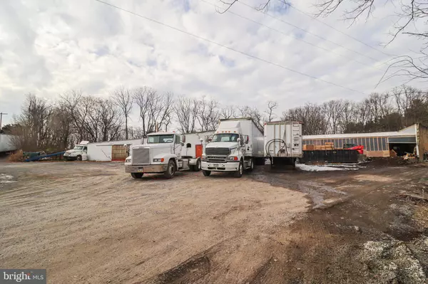 675 GREIDER RD, Mount Joy, PA 17552