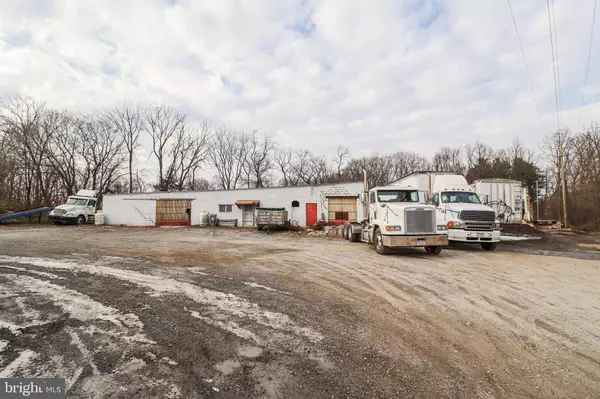 675 GREIDER RD, Mount Joy, PA 17552