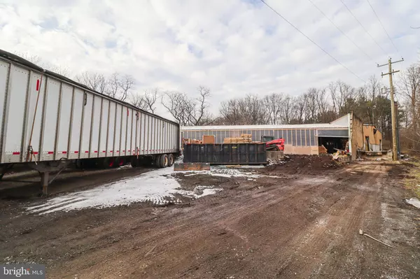 675 GREIDER RD, Mount Joy, PA 17552