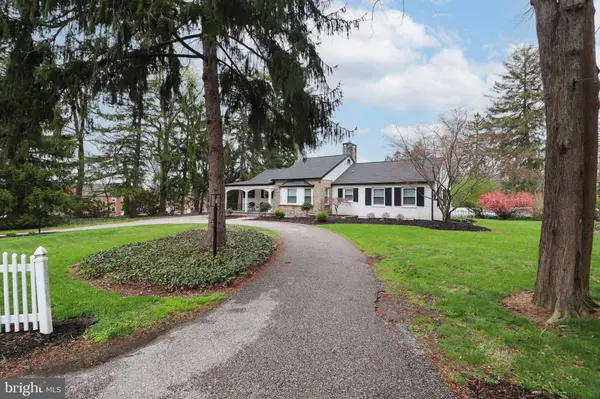 1023 BROCKIE DR, York, PA 17403