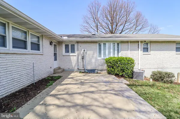 426 EDGEWOOD DR, Lebanon, PA 17042