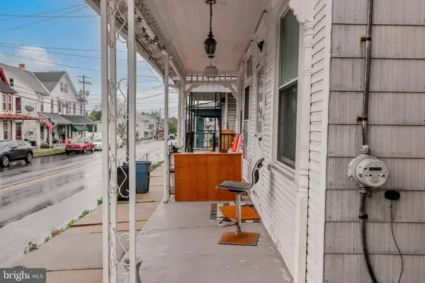 79 E MAIN ST, Newmanstown, PA 17073