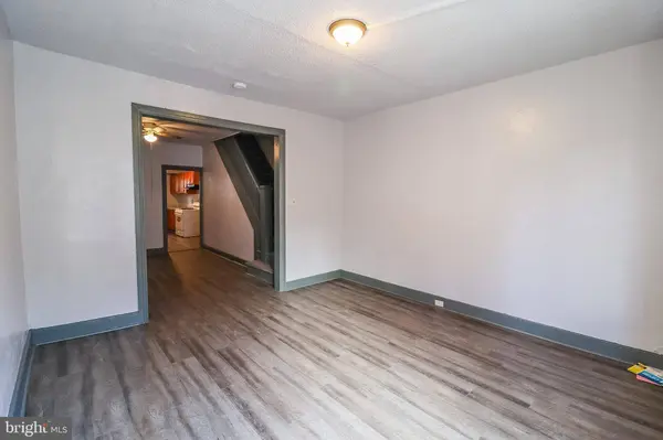 121 S WEST ST, York, PA 17401