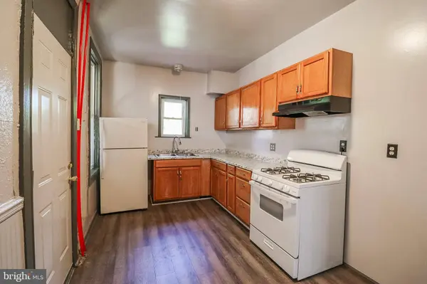 121 S WEST ST, York, PA 17401