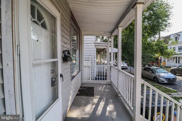 1913 NORTH ST, Harrisburg, PA 17103