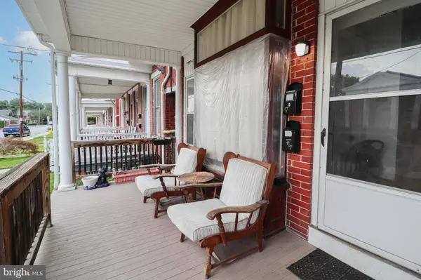 1023 S QUEEN ST, York, PA 17403