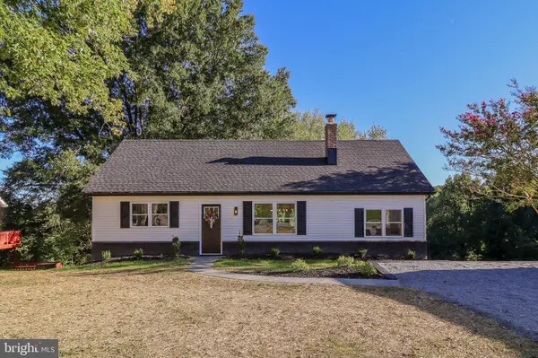 54 GLENNA DR, Delta, PA 17314