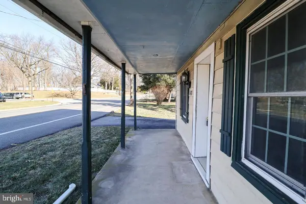 6481 CHAMBERS HILL RD, Harrisburg, PA 17111