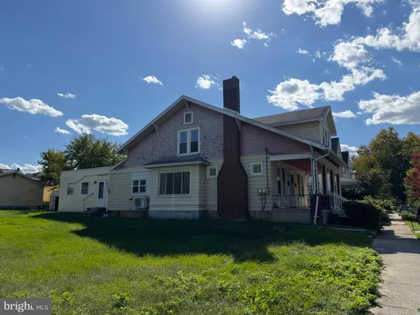 110 BOSLER AVE, Lemoyne, PA 17043