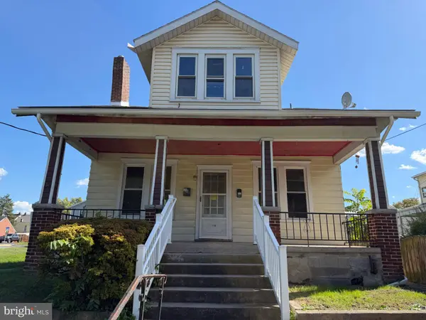 110 BOSLER AVE, Lemoyne, PA 17043