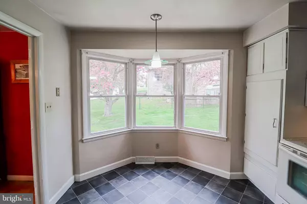 680 CORTLEIGH DR, York, PA 17402