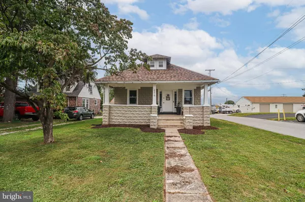 2219 SUNSET LN, York, PA 17408