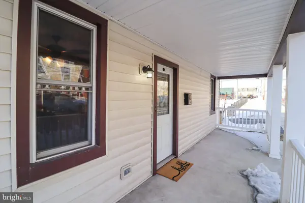 34 S PLEASANT AVE, Dallastown, PA 17313