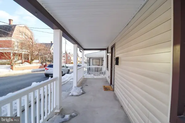 34 S PLEASANT AVE, Dallastown, PA 17313