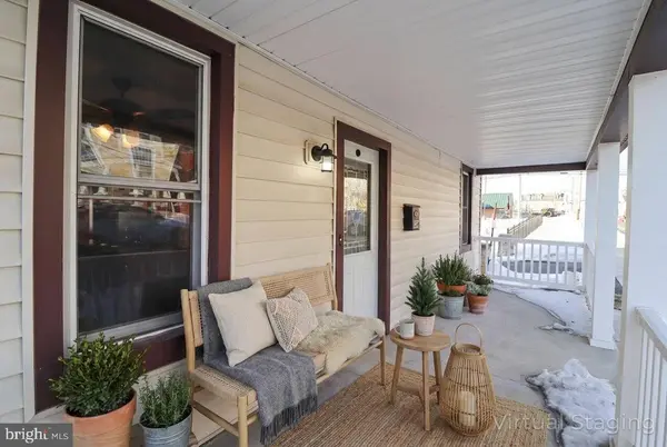 34 S PLEASANT AVE, Dallastown, PA 17313