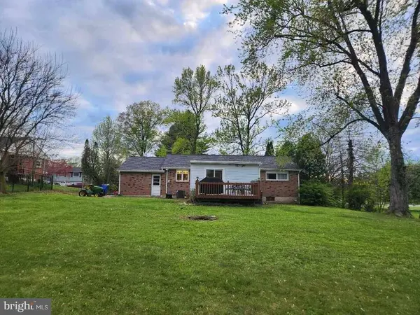 2777 ROOSEVELT AVE, York, PA 17408