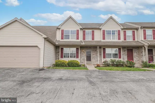 50 STONECROP LN, Manchester, PA 17345