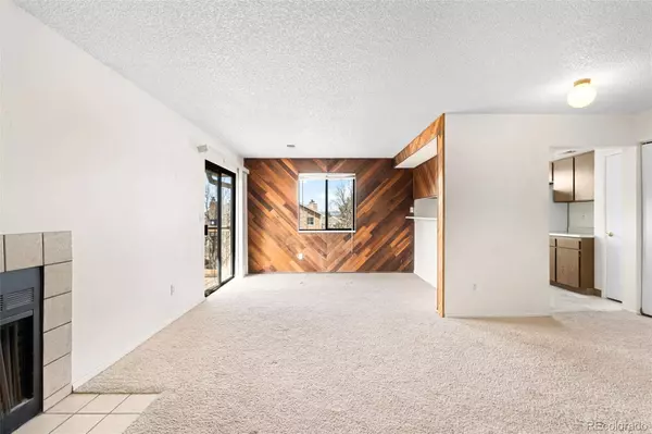 3041 S Ursula CIR #302, Aurora, CO 80014