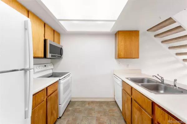 4896 S Dudley ST #8-11, Littleton, CO 80123