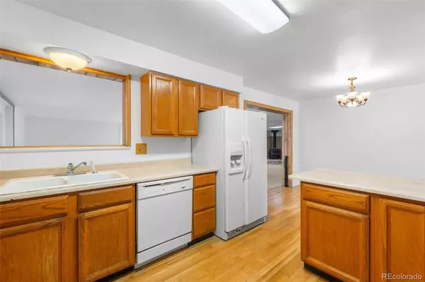 6953 Ingalls ST, Arvada, CO 80003