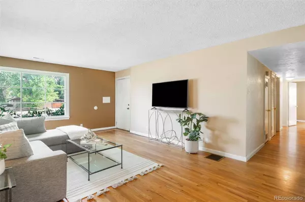 4616 E Yale AVE, Denver, CO 80222